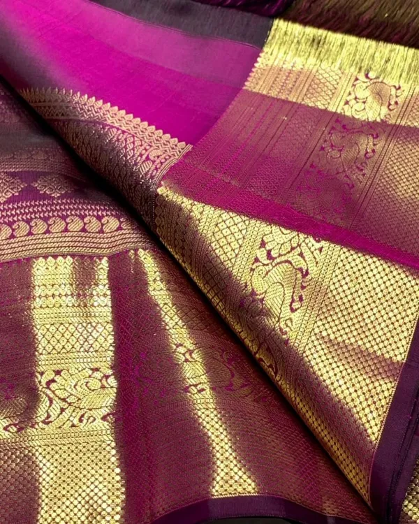 Purple_Color_Top_Tier_Soft_Banarasi_Silk_Saree_with__Pure_Golden_Zari_Work_&_Classy_Bloue_Piece