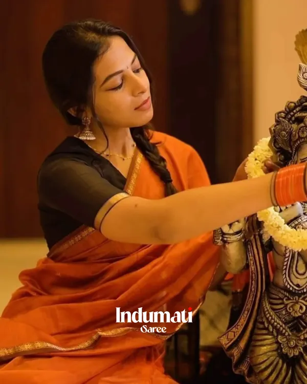 Orange_Premium_Cotton_Silk_Saree_With_Classy_Blouse_and_tassels