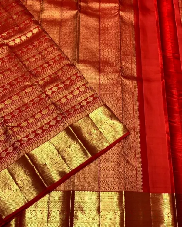 Red_Color_Luxury_Edition_Soft_Banarasi_Silk_Saree_with_Pure_Golden_Zari_Work_&__Classy_Bloue_Piece