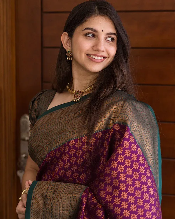 Purple_Color_Latest_Drop_Soft_Banarasi_Silk_Saree_with_Classy_Bloue_Piece