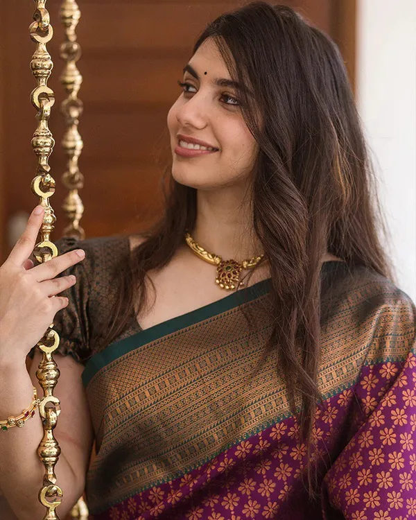 Purple_Color_Latest_Drop_Soft_Banarasi_Silk_Saree_with_Classy_Bloue_Piece