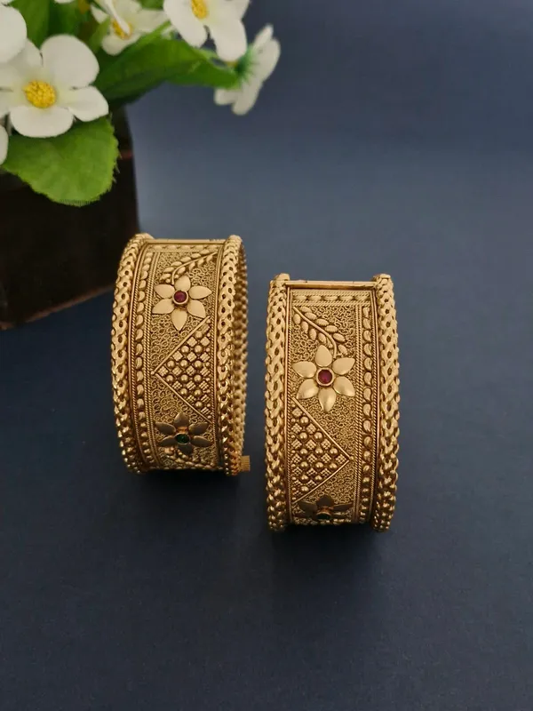 18K_Gold_Plated_Antique_Floral_Vine_Broad_Openable_Kada_-_1_Pair_(Set_of_2_for_Both_Hands)