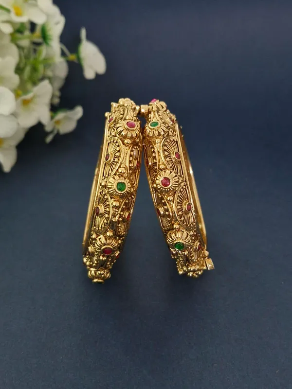 18K_Gold_Plated_Antique_Sunburst_&_Floral_Openable_Kada_-_1_Pair_(Set_of_2_for_Both_Hands)
