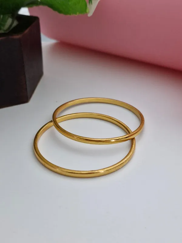 18K_Gold_Plated_Classic_Plain_Smooth_Bangles_(1_Pair_-_Set_of_2_for_Both_Hands)