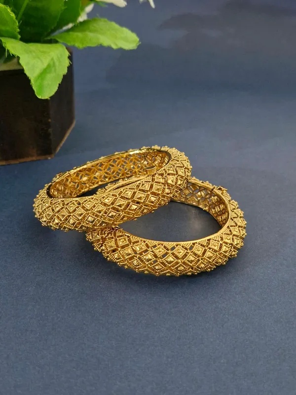 18K_Gold_Plated_Diamond_Lattice_Antique_Openable_Kada_-_1_Pair_(Set_of_2_for_Both_Hands)