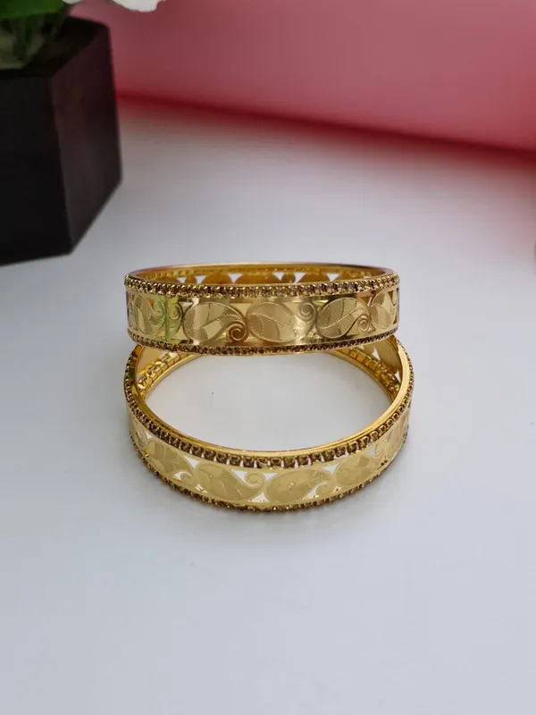 18K_Gold_Plated_Textured_Leaf_Openwork_Kada_Bangles_(1_Pair_Set_of_2_for_Both_Hands)