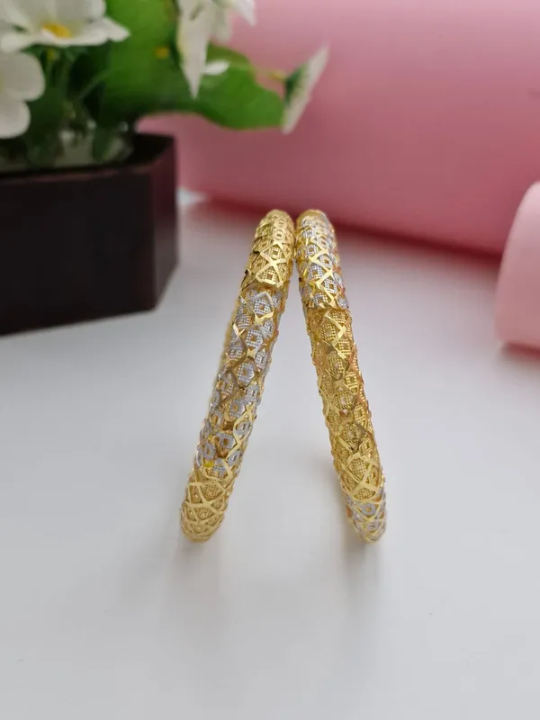 18K_Gold_Plated_Three-Tone_Geometric_Diamond_Lattice_Bangles_(1_Pair_-_Set_of_2_for_Both_Hands)_|_Tri-Color_Gold,_Silver_&_Rose_Gold_Polish_Cutwork_Bangles