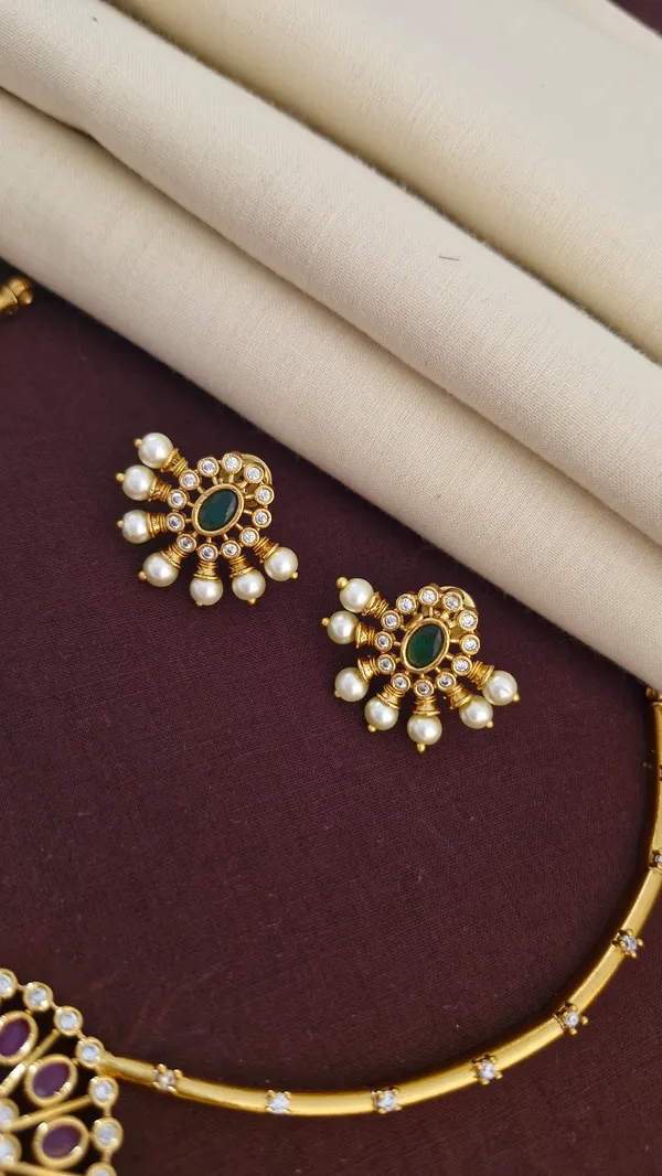 Golden_Antique_Moti_Work_Necklace_with_Earrings_Set_For_Women