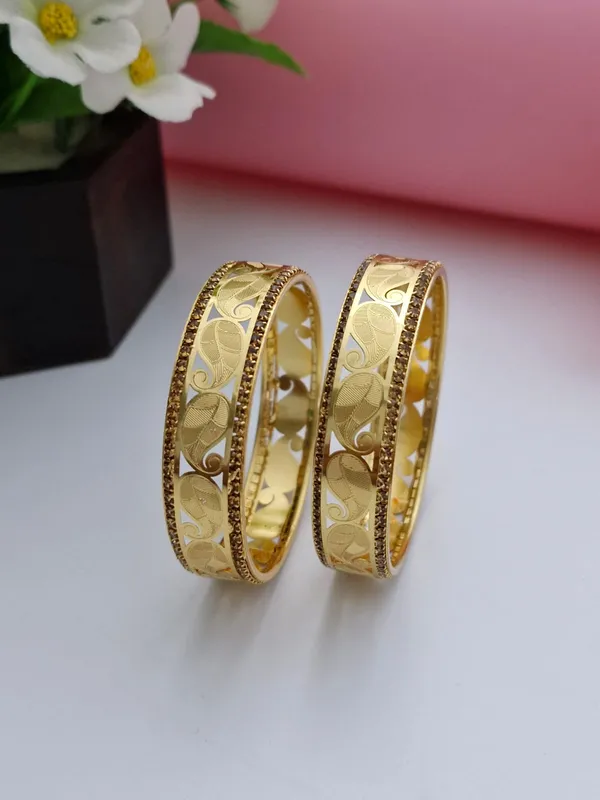 18K_Gold_Plated_Textured_Leaf_Openwork_Kada_Bangles_(1_Pair_Set_of_2_for_Both_Hands)