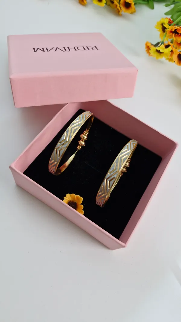 Gold_and_Silver_two_tone_kadli_bangle