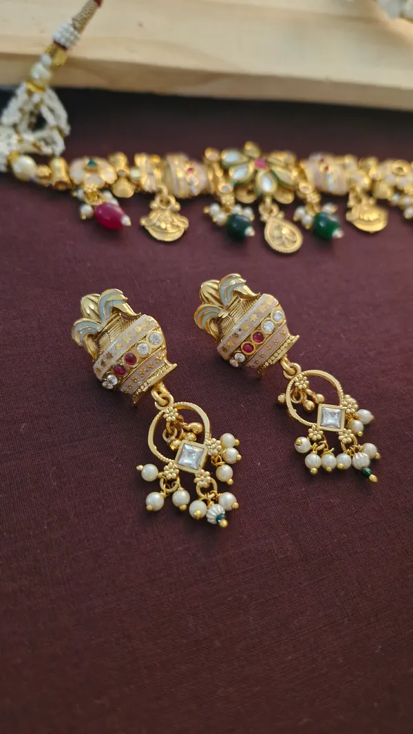 Kalash_design_gold_plated_necklace_set_
