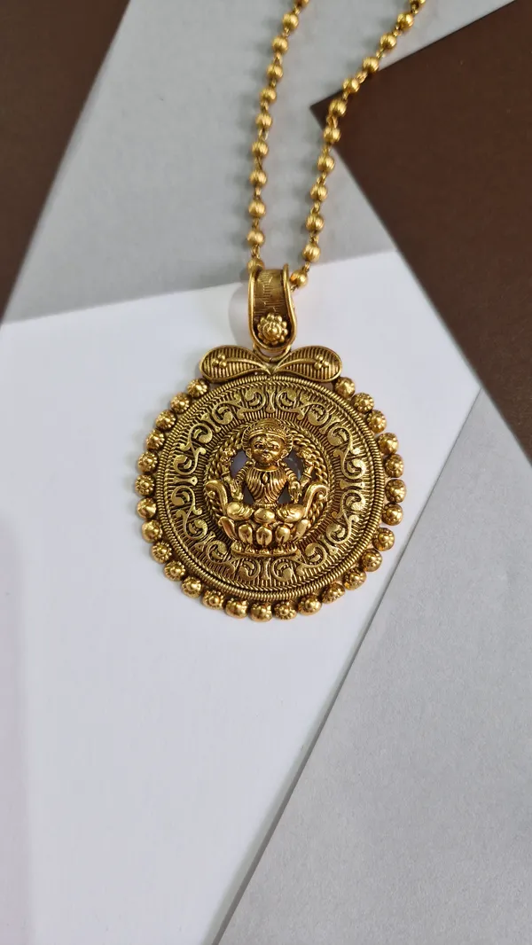 Temple_Design_Pendant_Set