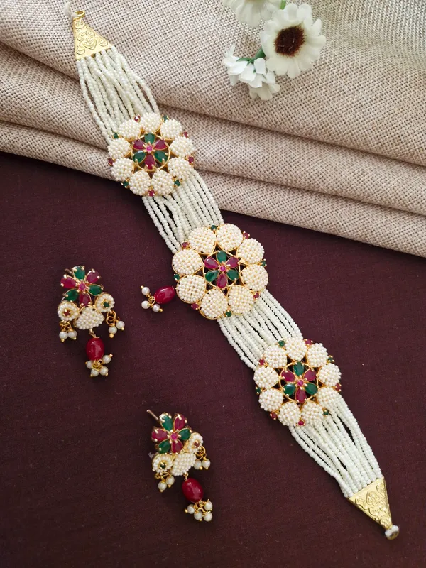 Moti_choker_