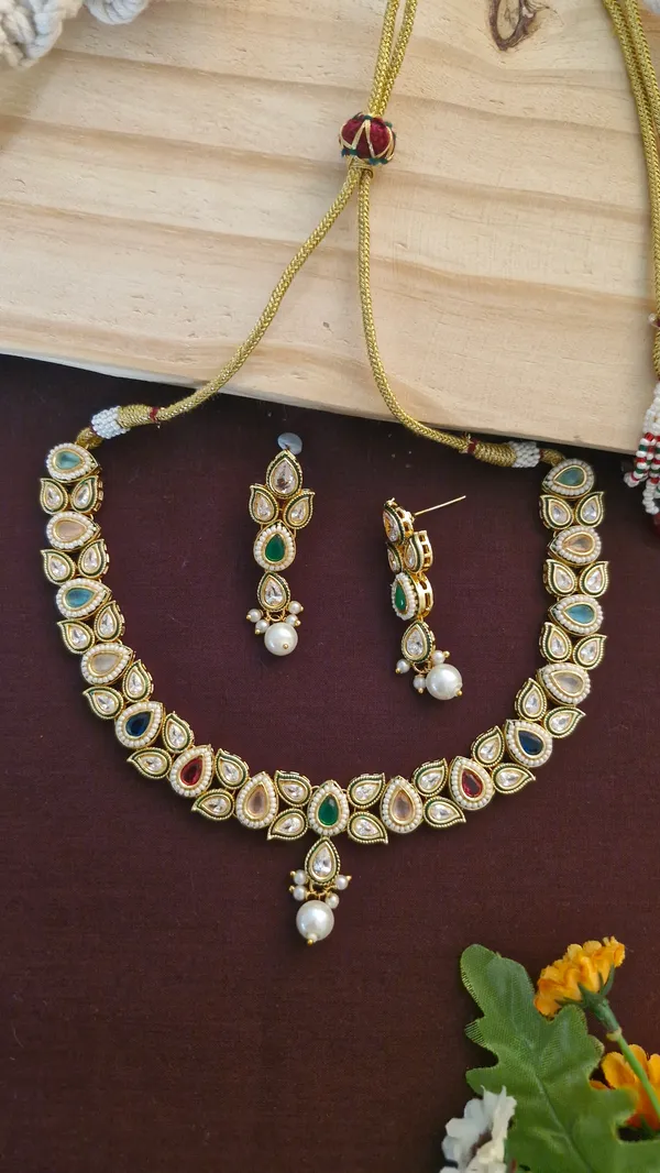 Multy_colour_kundan_necklace_set_