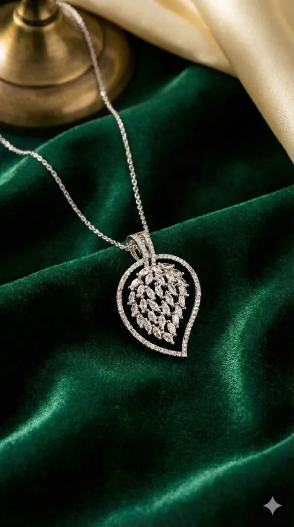 Diamond_Pan_Shape_Pendant_Set_SILVER