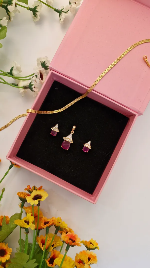 Pink_American_Diamond_Pendent_Set_With_Gold_Plated_Chain_For_Women