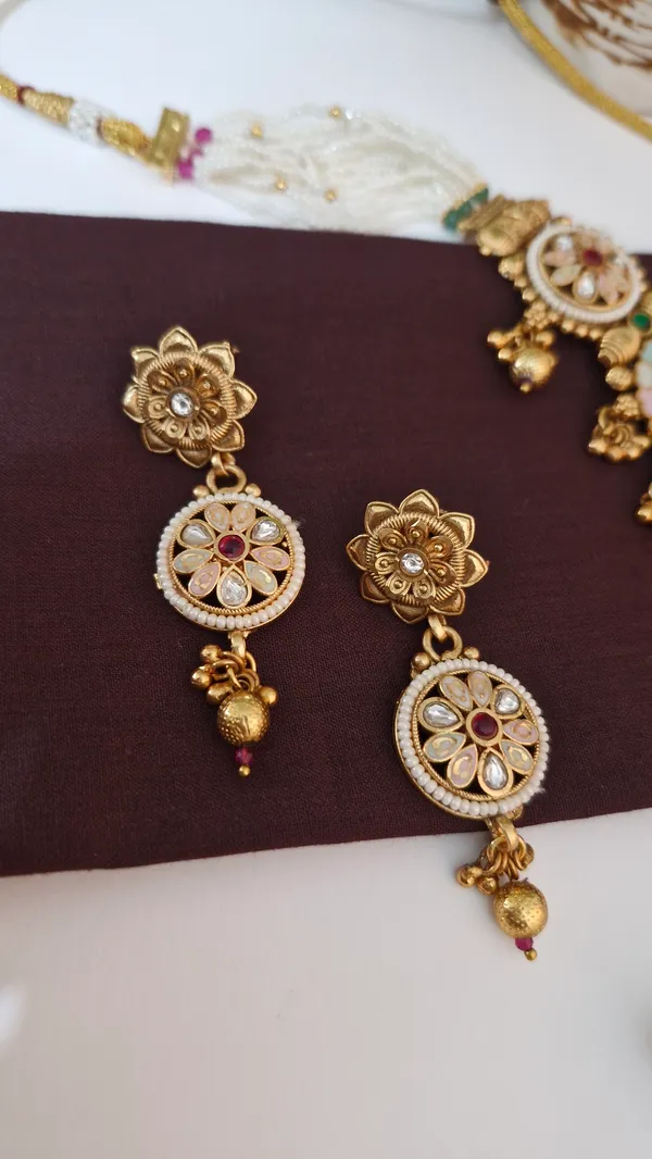 Gold_Choker_Set
