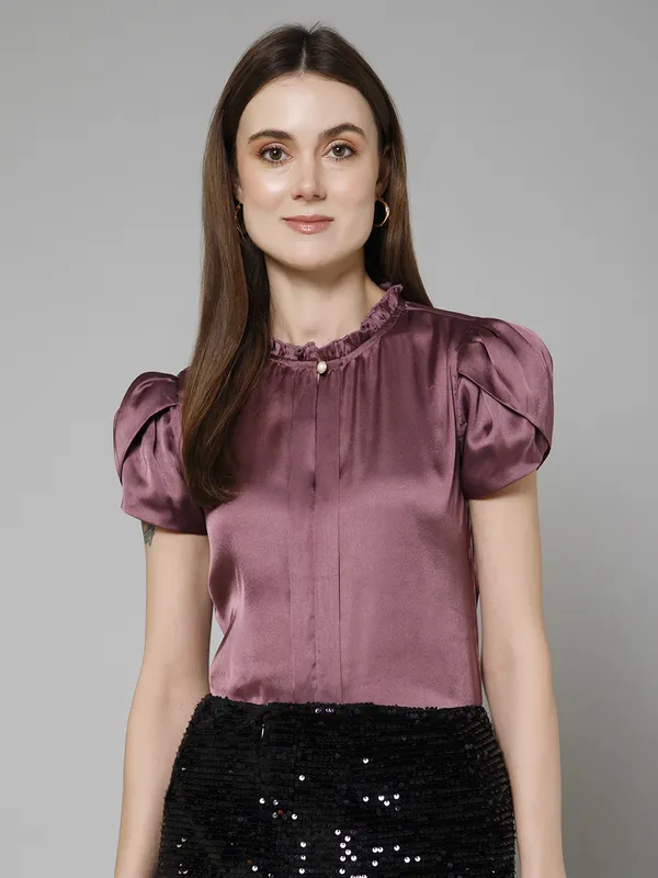 Tulip_Sleeves_Casual_Satin_Top