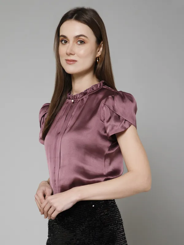 Tulip_Sleeves_Casual_Satin_Top