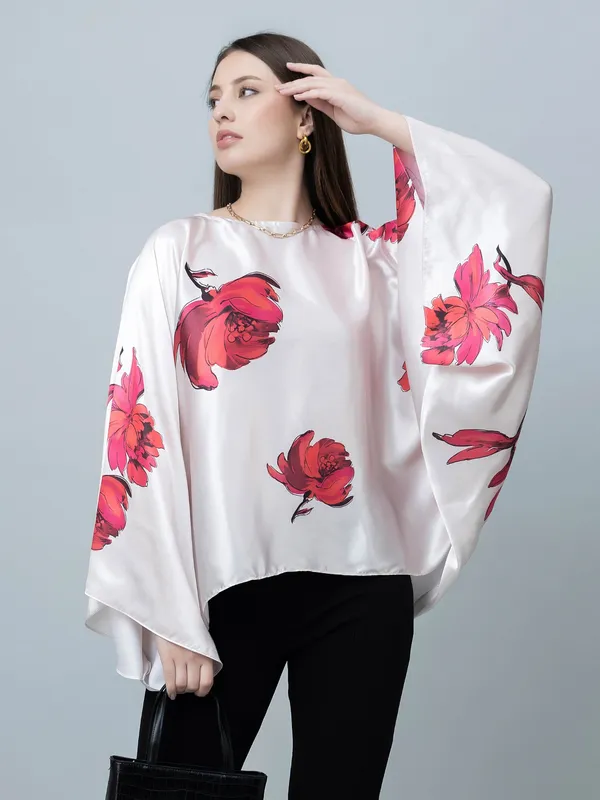 Batwing_Sleeves_Satin_Top