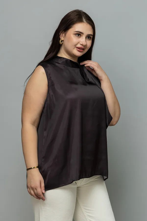 Sleeveless_Tie_Neck_Satin_Top
