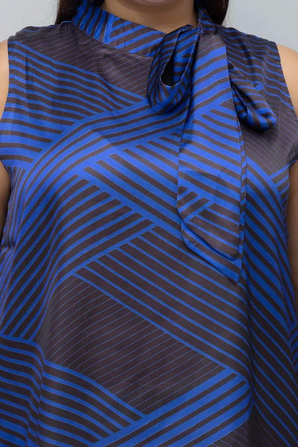 Women's_Plus_Size_Geometric_Print_Sleeveless_Satin_Top
