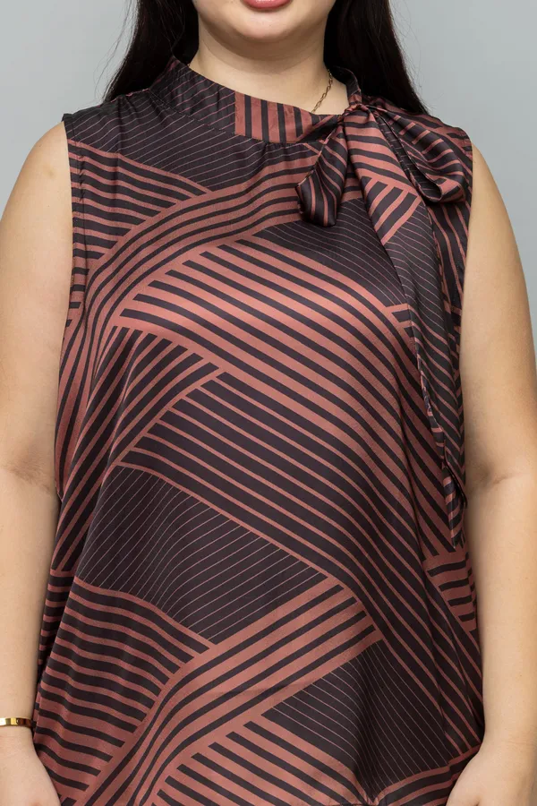 Striped_Sleeveless_Satin_Top