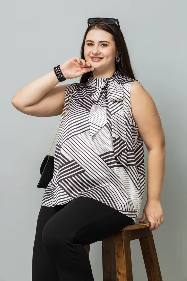 Striped_Sleeveless_Satin_Top