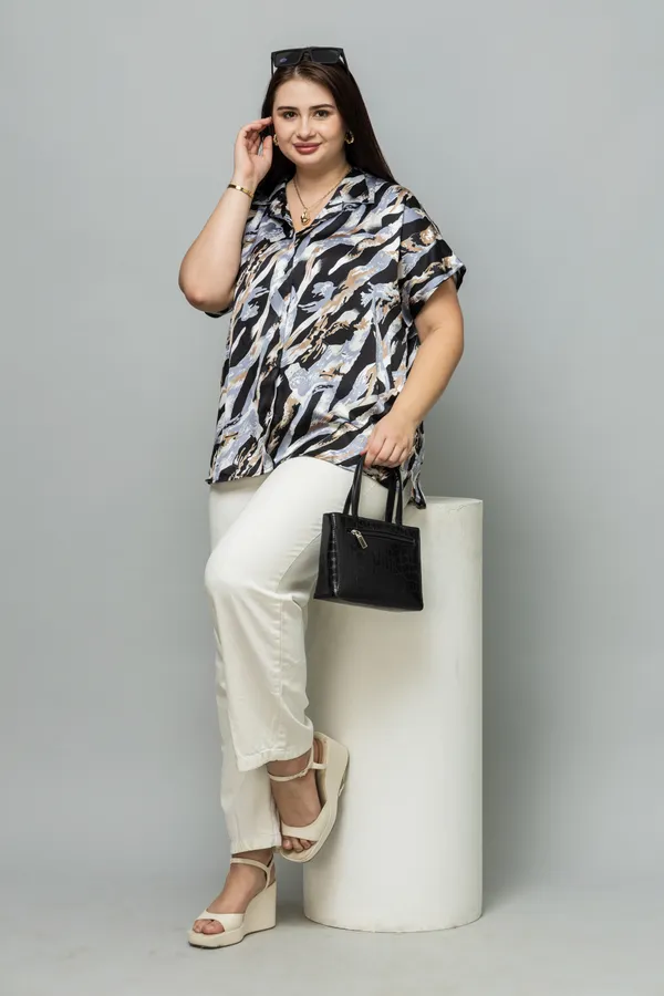 Abstract_Casual_Short_Sleeves_Satin_Shirt