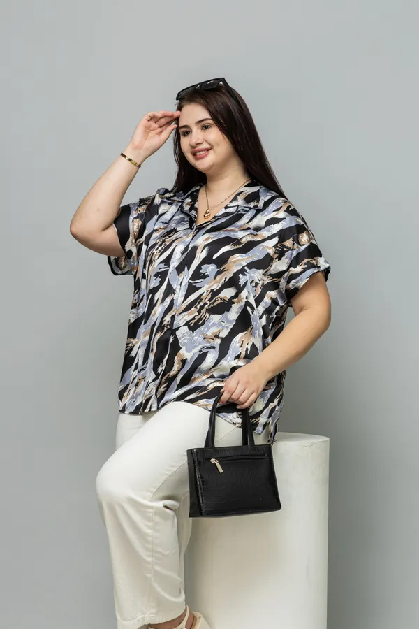 Abstract_Casual_Short_Sleeves_Satin_Shirt