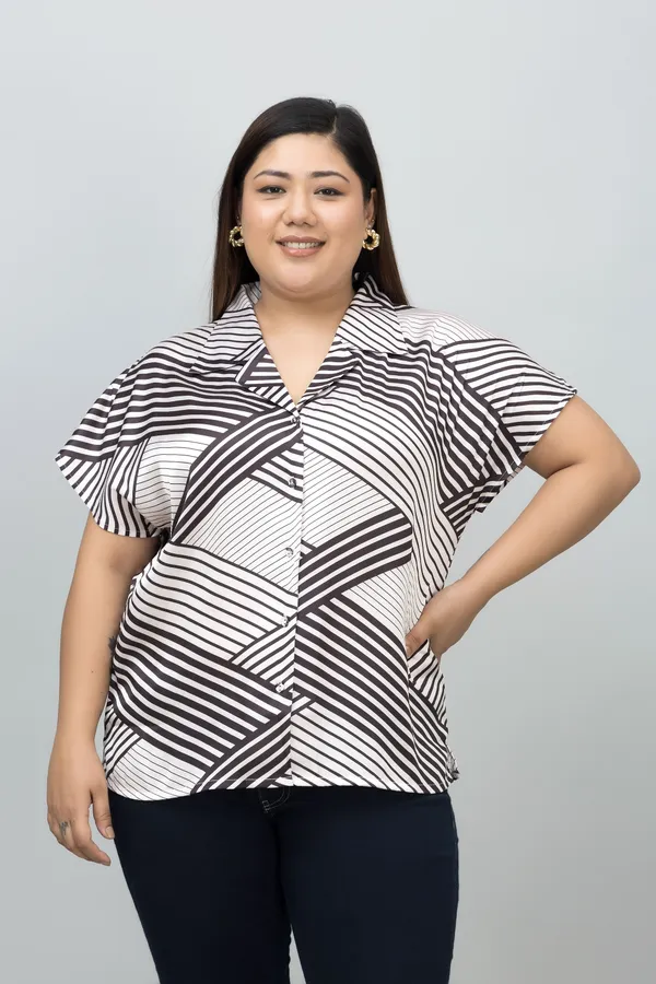 Women's_Plus_Size_White_&_Black_Satin_Printed_Short_Sleeve_Hip_Length_Shirt_For_Women