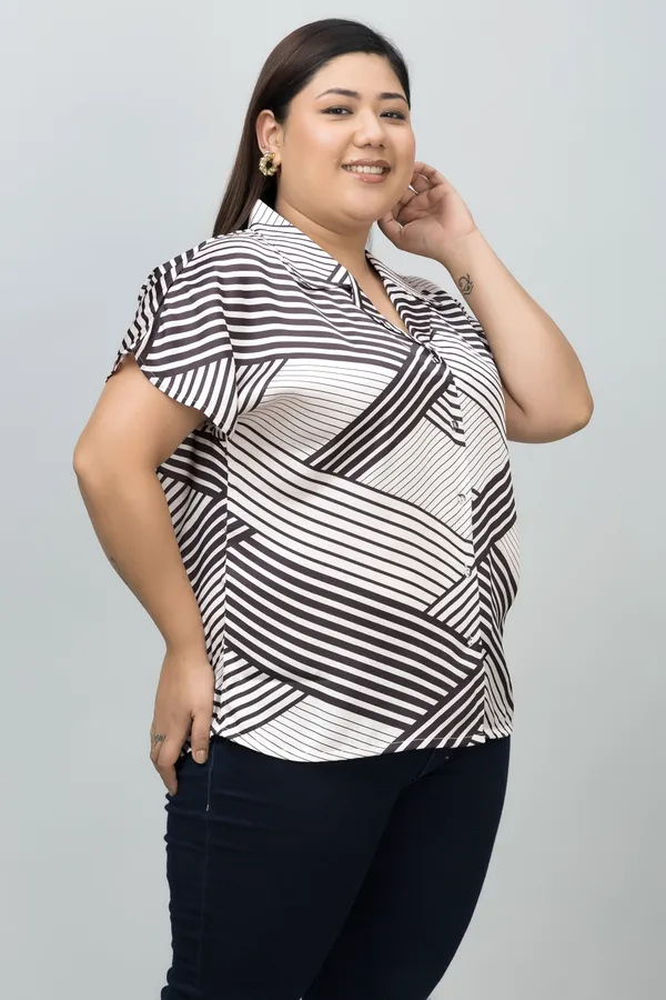 Women's_Plus_Size_White_&_Black_Satin_Printed_Short_Sleeve_Hip_Length_Shirt_For_Women