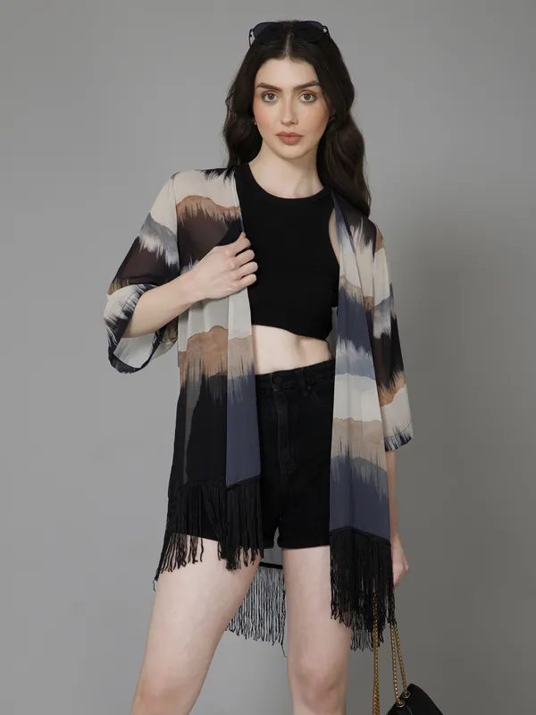 Elegant_Black_&_White_Polyster_Color_Block_3/4_Sleeve_Shrug