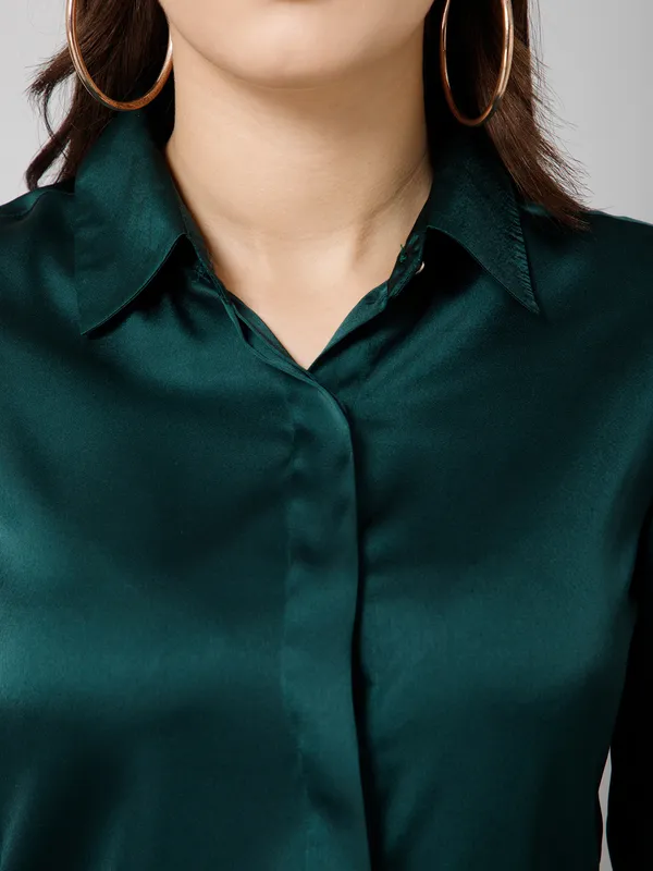 Dark_Green_Satin_Solid_Full_Sleeve_Hip_Length_Shirt_For_Women