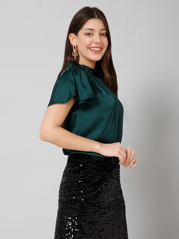 Green_Satin_Round_Neck_Solid_Kimono_Sleeves_Hip_Length_Blouson_Top_For_Women
