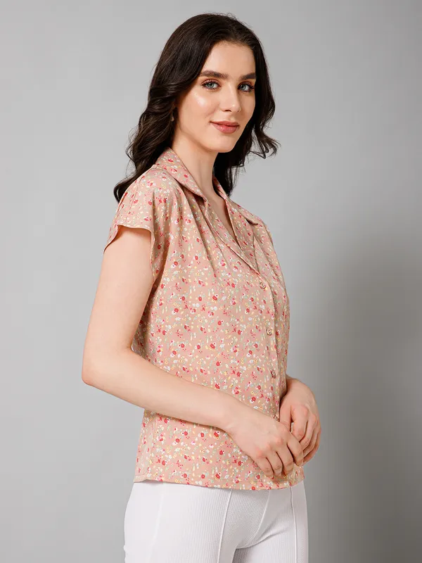 Short_Sleeves_Shirt