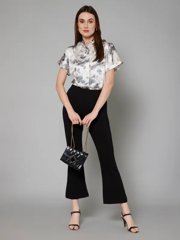 Floral_Abstract_Half_Sleeve_Mandarin_Collar_Hip_Length_Print_Satin_Shirt_for_Women