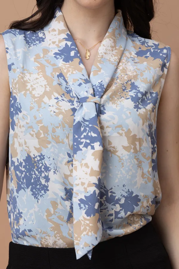 Sleeveless_Tie-Up_Neck_Top