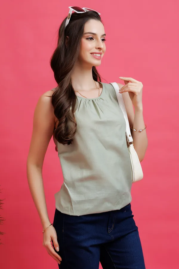 Sleeveless_Casual_Top