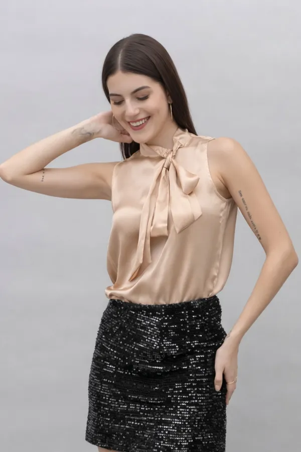 Neck_Tie_Top
