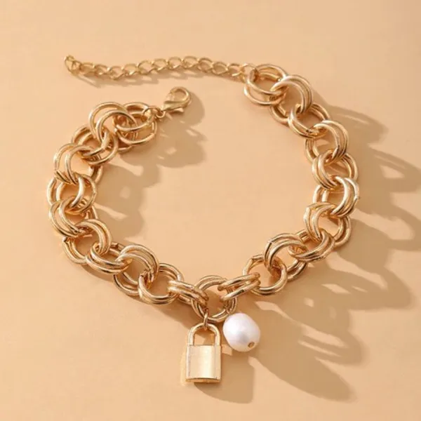 Golden_Elegance_Bracelet_For_Women