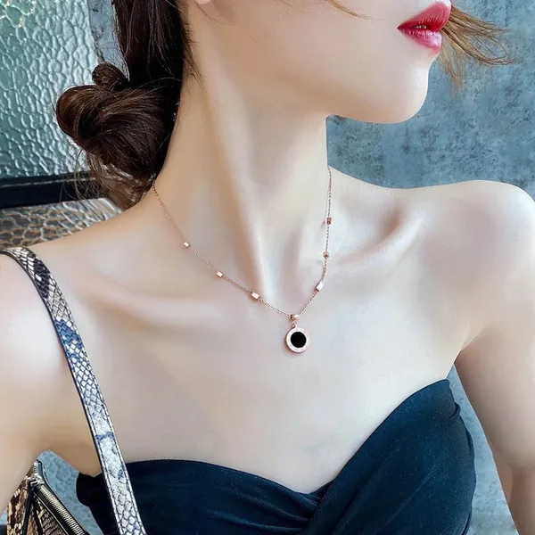 Eternal_Glow_Rose_Gold_Midnight_Necklace