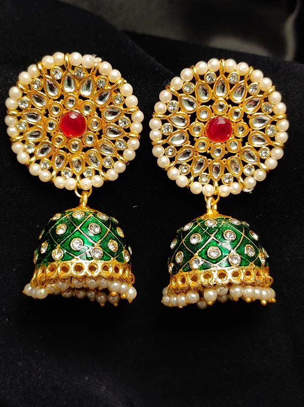 Graceful_Green_Pearl_And_Kundan_Earrings_For_Women