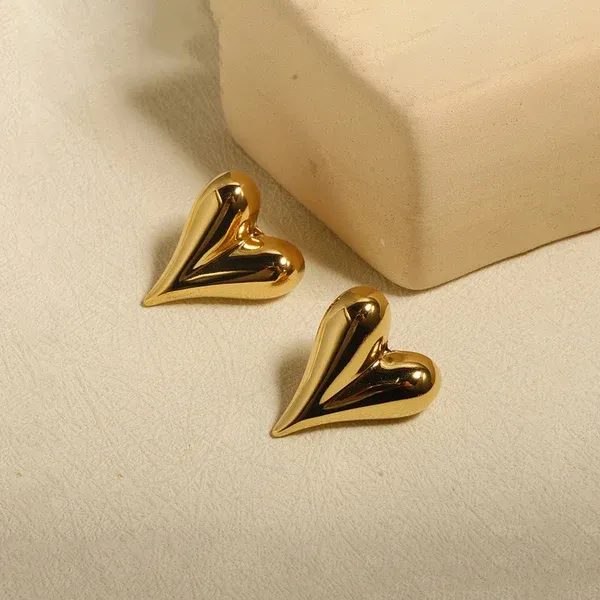 Gold_Plated_Anti_Tarnish_Heart_Themed_Earrings