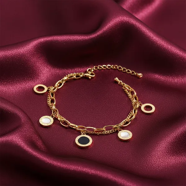 Metal_Gold_Charm_Circle_Bracelet