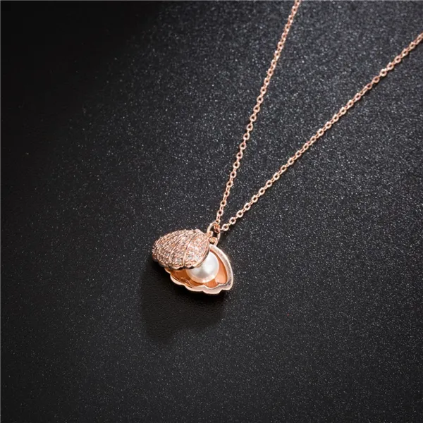 Trendy_Zircon_Shell_Sterling_Pearl_Charms_Necklace_Gift_For_Women