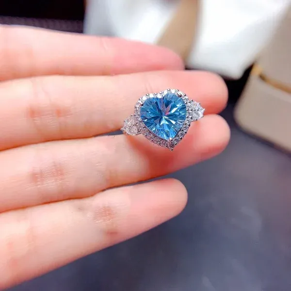 Silver_Plated_Anti_Tarnish_American_Diamond_Crushed_Ice_Cut_Blue_Heart_Finger_Ring