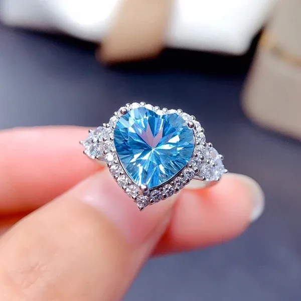Silver_Plated_Anti_Tarnish_American_Diamond_Crushed_Ice_Cut_Blue_Heart_Finger_Ring