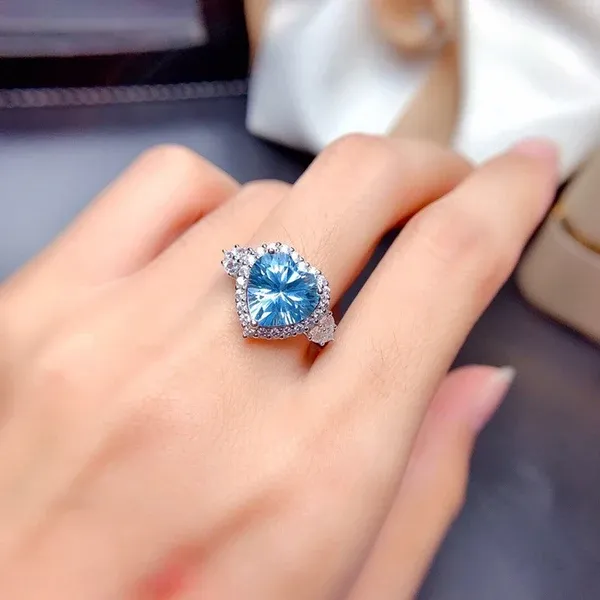 Silver_Plated_Anti_Tarnish_American_Diamond_Crushed_Ice_Cut_Blue_Heart_Finger_Ring