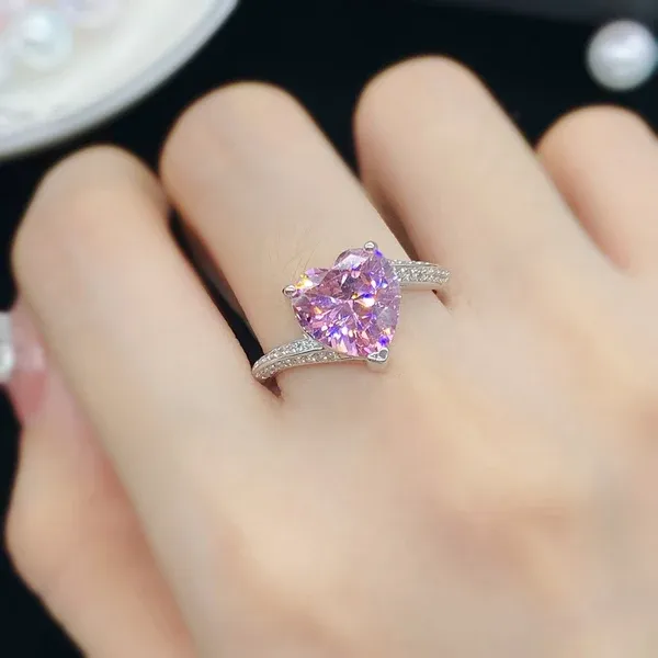 Silver_Plated_Anti_Tarnish_American_Diamond_Crushed_Ice_Cut_Heart_Finger_Ring